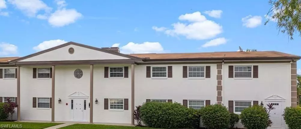 7049 New Post DR #6, North Fort Myers, FL 33917