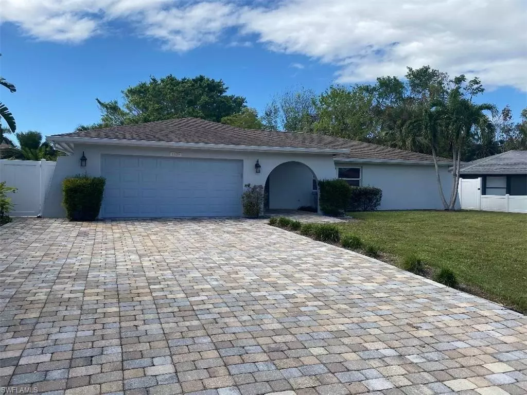 Naples, FL 34105,1739 Boxwood LN