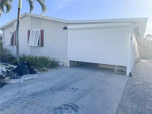 Fort Myers Beach, FL 33931,17541 Canal Cove CT