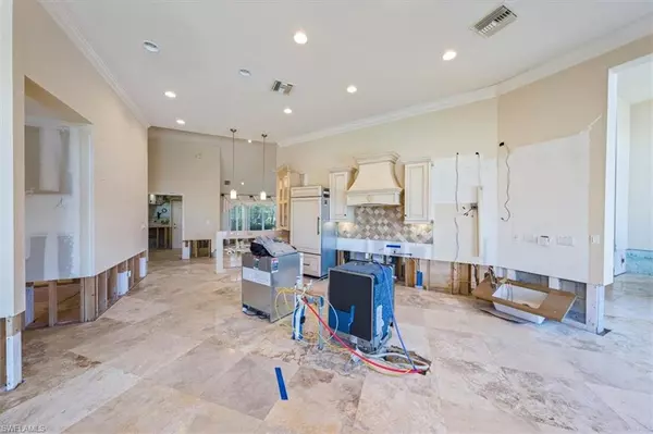 Naples, FL 34103,405 Neapolitan WAY