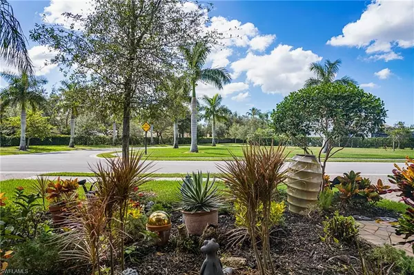 Naples, FL 34119,4311 Raffia Palm CIR