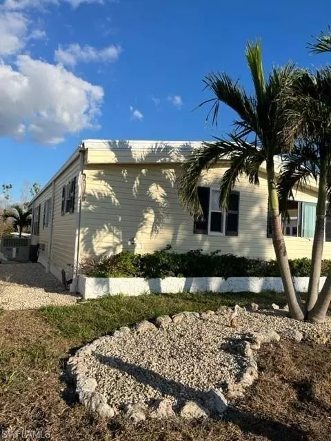 Fort Myers Beach, FL 33931,17871 Bryan CT