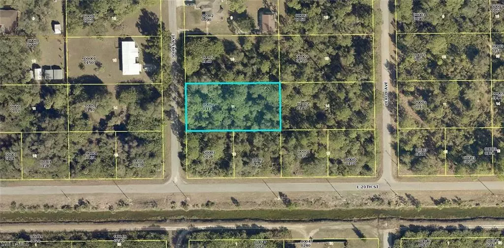 2002 Johns AVE, Alva, FL 33920