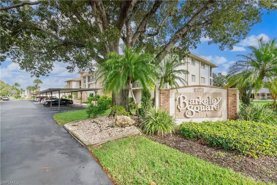 2100 Barkeley LN #2, Fort Myers, FL 33907