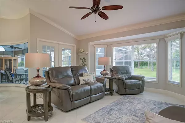 Naples, FL 34104,333 Wentworth CT