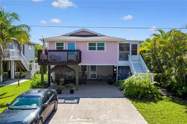 106 Lovers LN, Fort Myers Beach, FL 33931