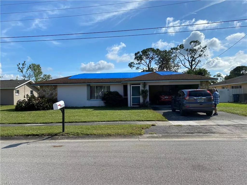 North Fort Myers, FL 33903,5913 Untermeyer CT