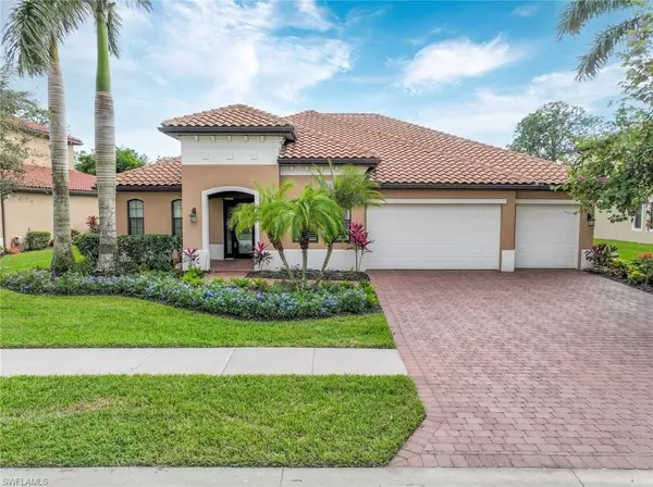 1584 Mockingbird DR, Naples, FL 34120