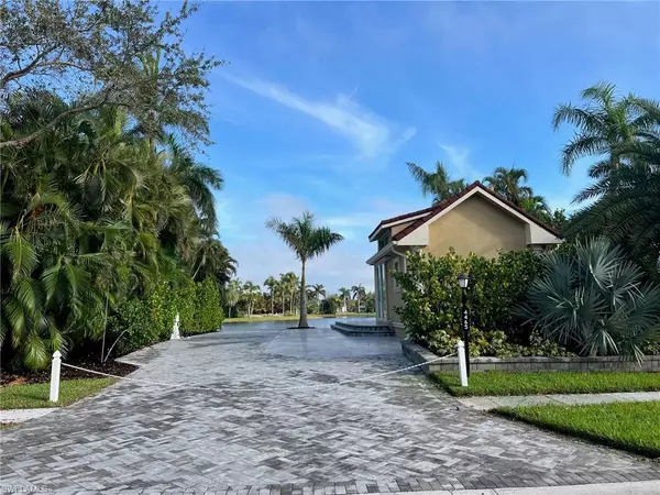 Naples, FL 34114,4465 Southern Breeze DR