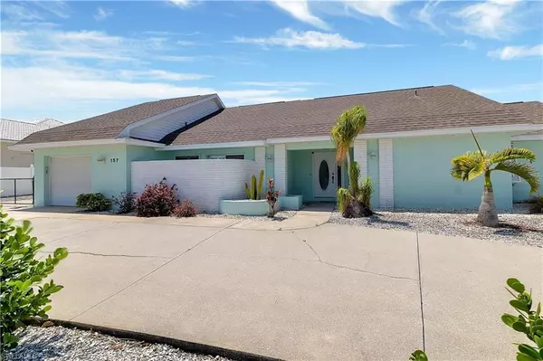 157 Morgan LN SE, Port Charlotte, FL 33952
