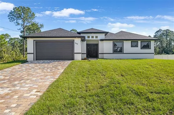 908 Jefferson AVE, Lehigh Acres, FL 33936