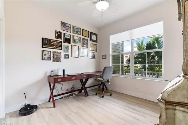 Bonita Springs, FL 34135,27121 Flamingo DR