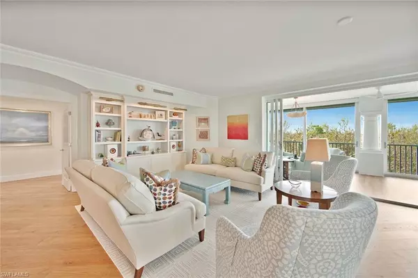 Sanibel, FL 33957,2605 Wulfert RD #4