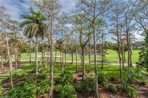 Naples, FL 34105,103 Clubhouse LN #383