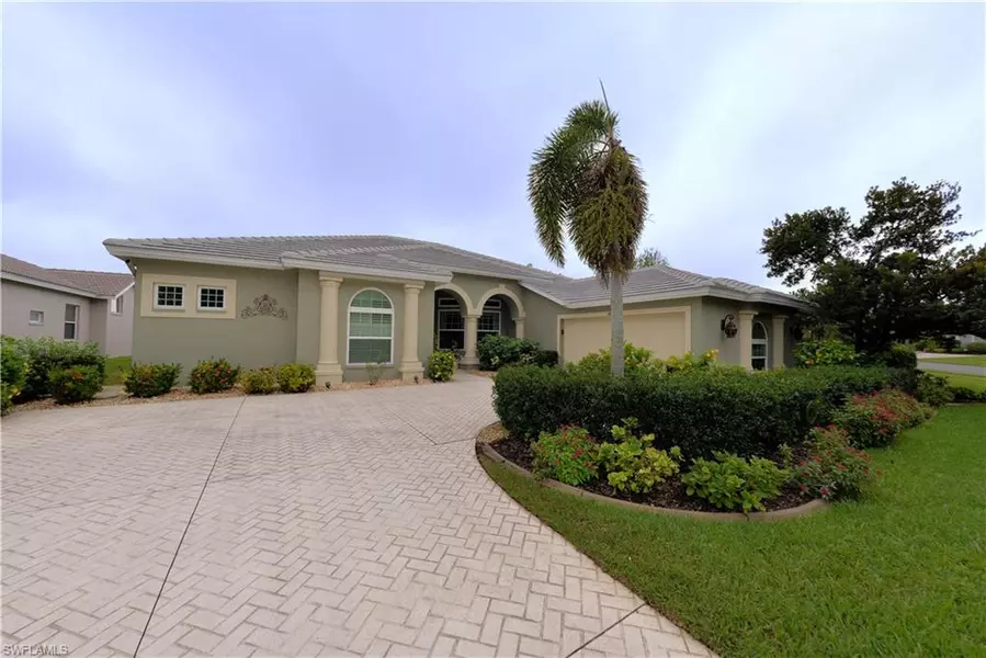 10515 Curry Palm LN E, Fort Myers, FL 33966