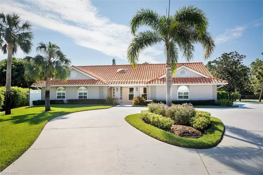 1821 Imperial Golf Course BLVD, Naples, FL 34110