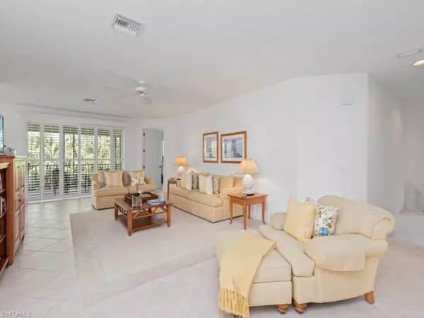 Naples, FL 34114,3955 Bishopwood CT W #8-201