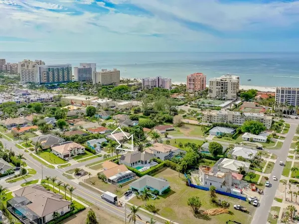 980 Fieldstone DR, Marco Island, FL 34145