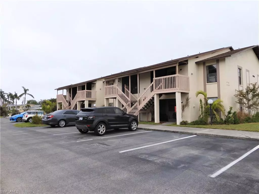 Fort Myers, FL 33919,9350 Lennex LN #806