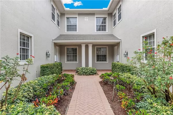 Naples, FL 34105,3131 Lancaster DR #1