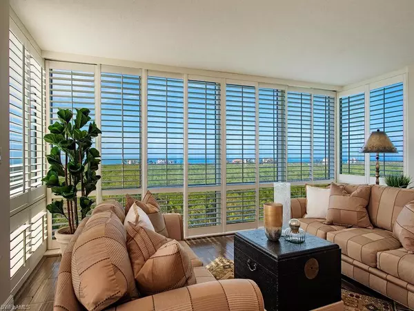 Naples, FL 34108,7515 Pelican Bay BLVD #9A