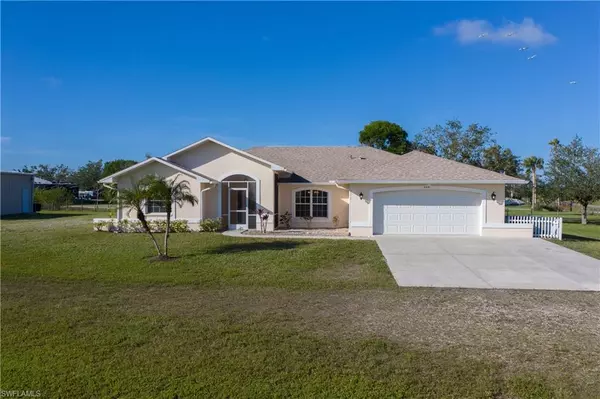 North Fort Myers, FL 33917,3561 Trail Dairy CIR