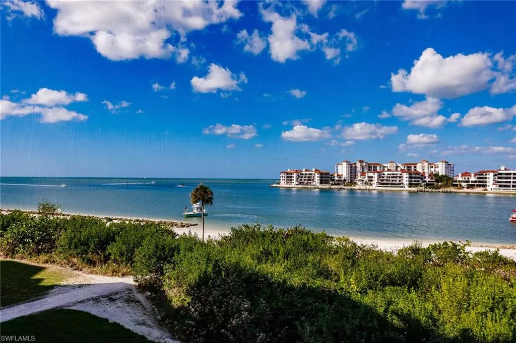 Marco Island, FL 34145,6000 Royal Marco WAY #354