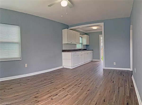 Fort Myers, FL 33901,2073 Kurtz ST