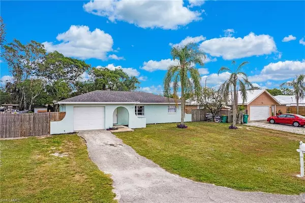 2112 46th TER SW, Naples, FL 34116