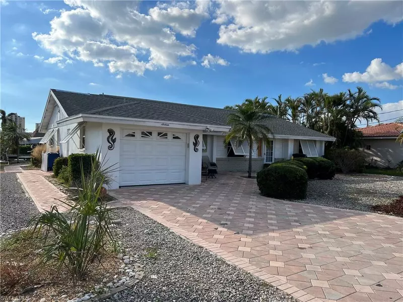 16 Palmview BLVD, Fort Myers Beach, FL 33931