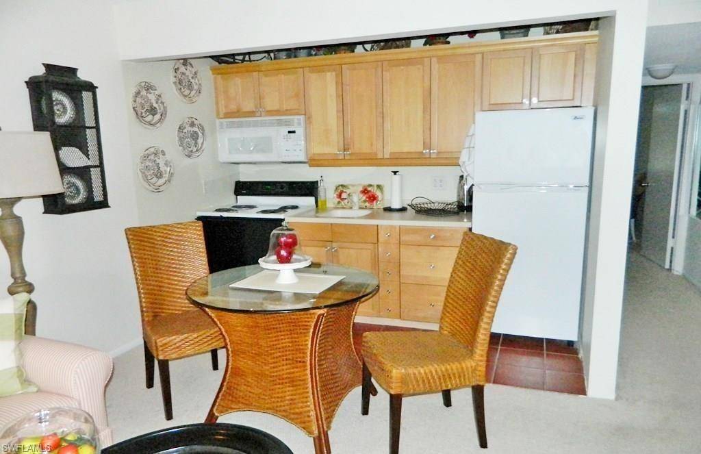 Naples, FL 34102,422 12th AVE S #C-422