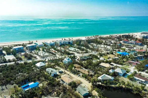 Sanibel, FL 33957,214 Hurricane LN