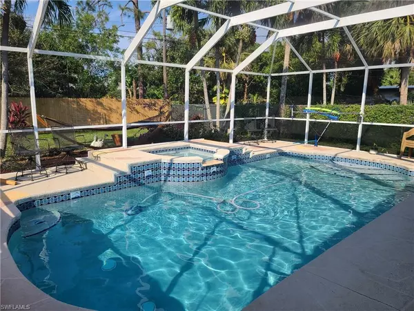 5217 Jennings ST, Naples, FL 34113