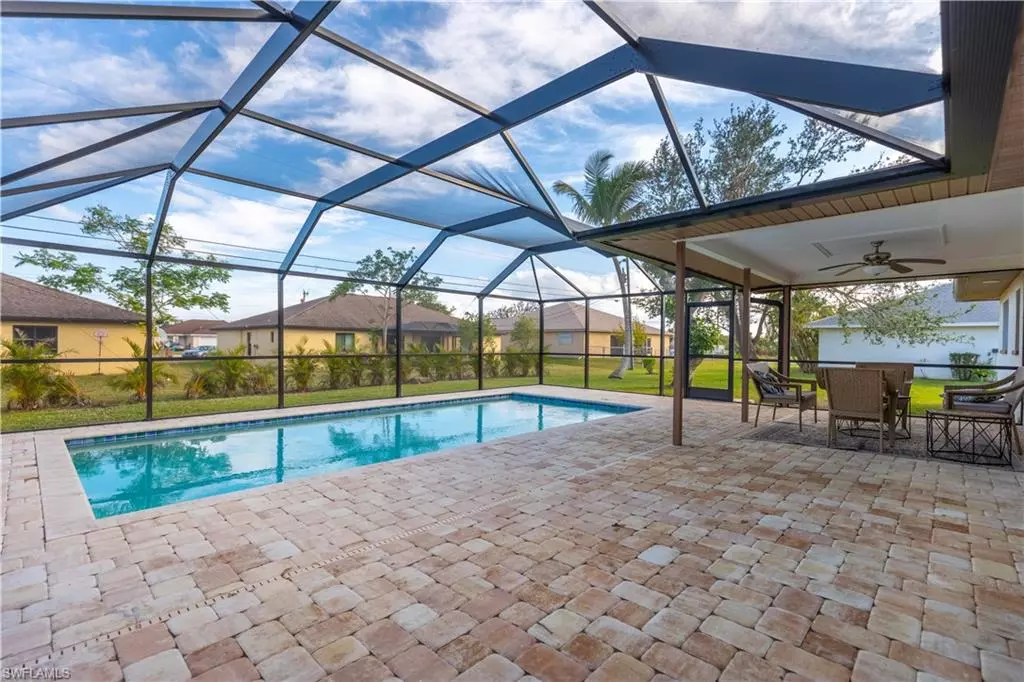 Cape Coral, FL 33990,131 SE 7th PL