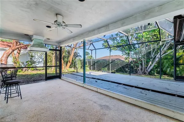 Marco Island, FL 34145,2056 Sheffield AVE