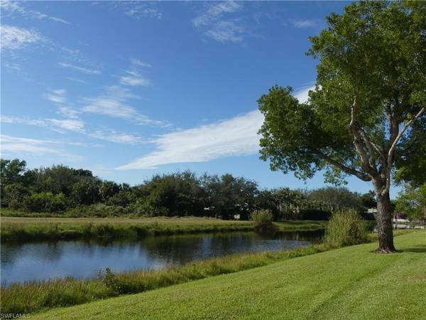 5419 Rattlesnake Hammock RD #108F, Naples, FL 34113