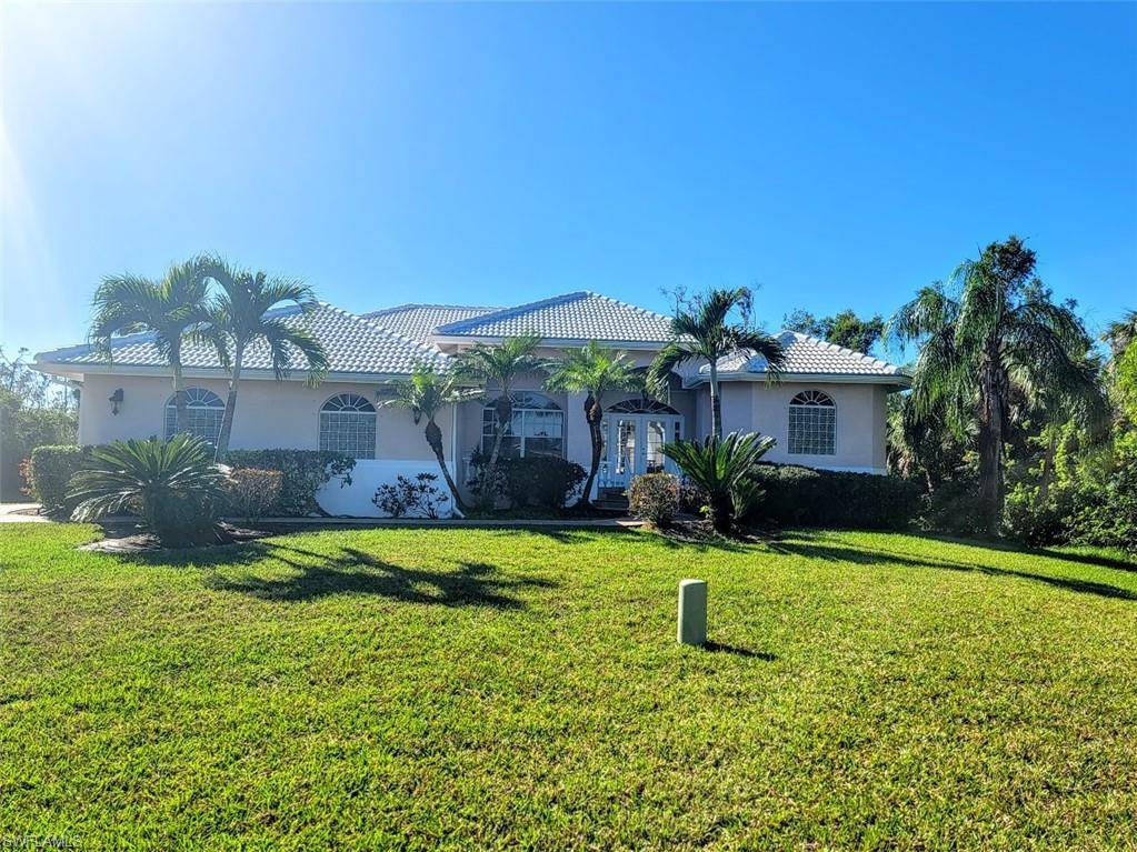 8731 Belle Meade DR, Fort Myers, FL 33908
