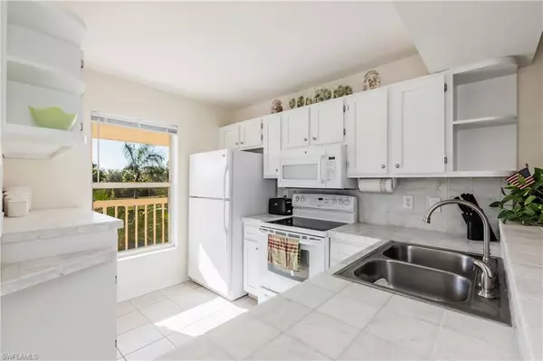 Naples, FL 34114,1295 Mainsail DR #915