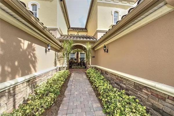 Naples, FL 34120,9536 Ironstone TER #9-202