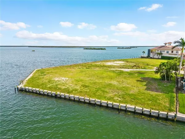 1405 BUTTERFIELD CT, Marco Island, FL 34145