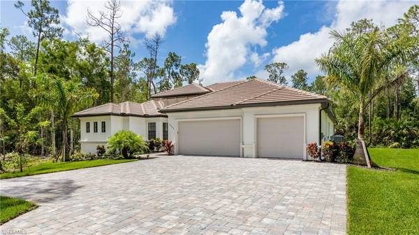 5042 Cherry Wood DR, Naples, FL 34119