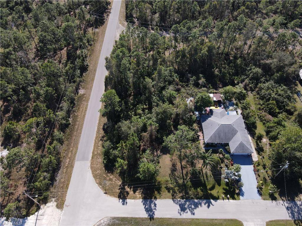 Lehigh Acres, FL 33974,522 Alabaster ST