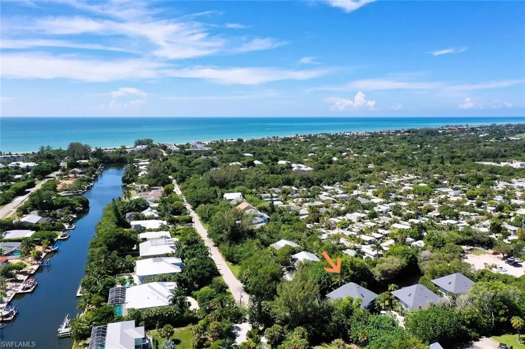 Sanibel, FL 33957,1039 Beach RD #101