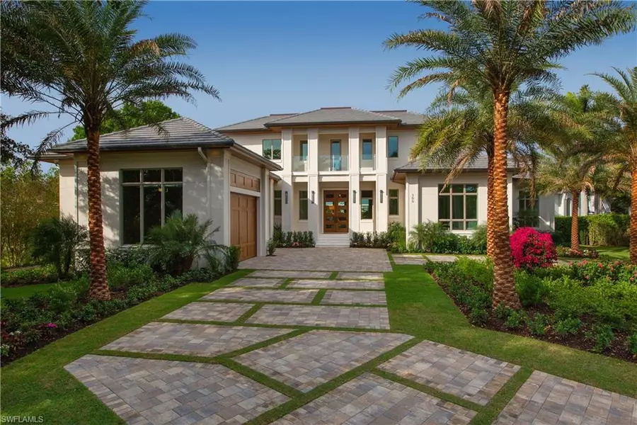 300 Mermaids Bight, Naples, FL 34103