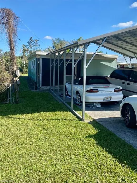 Fort Myers, FL 33905,2246 Marina Park DR