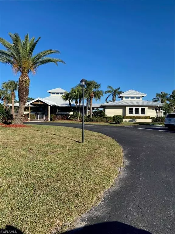 North Fort Myers, FL 33903,9299 Palm Island CIR