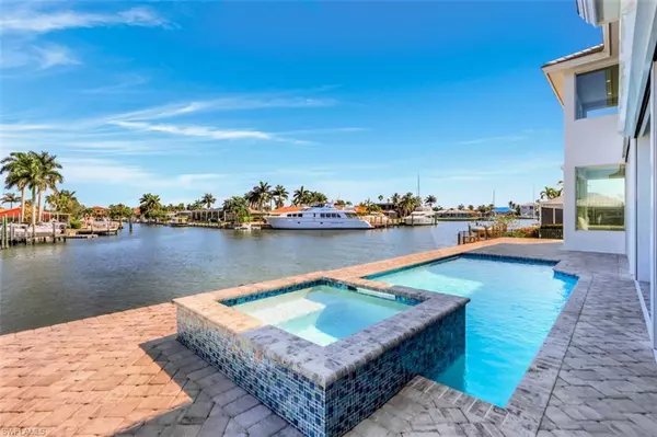 Marco Island, FL 34145,691 Cameo CT