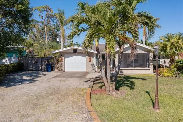 2455 Woodland CIR, Fort Myers, FL 33907