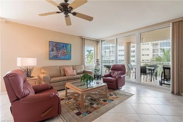 Naples, FL 34103,40 Seagate DR #201-A