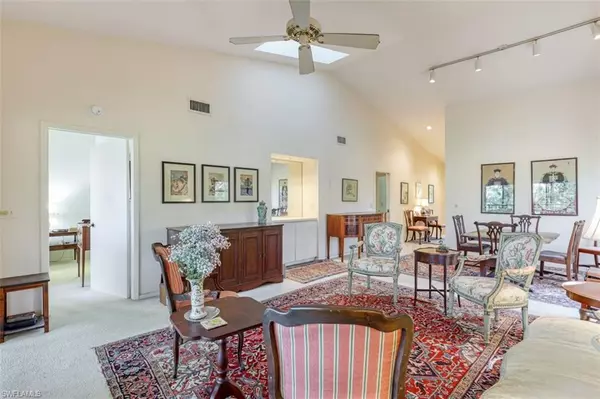 Naples, FL 34110,325 Bay Forest DR #201